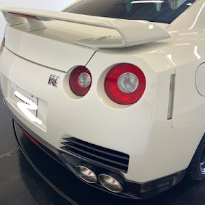 NISSAN GT-R R35