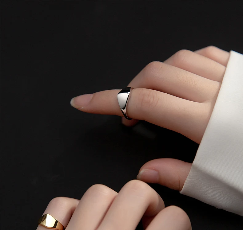 S925 Silber Ring, kleiner Schwanz, schlicht. Dieser minimalistische Ring ist perfekt für den täglichen Gebrauch und verleiht subtile Eleganz.