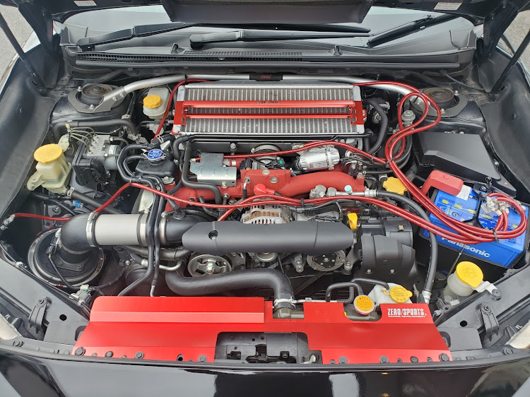 WRX STIの秋晴れの空・Blitz・ゼロスポーツ・ROWEN・HKSに関するカスタム事例の投稿画像4枚目