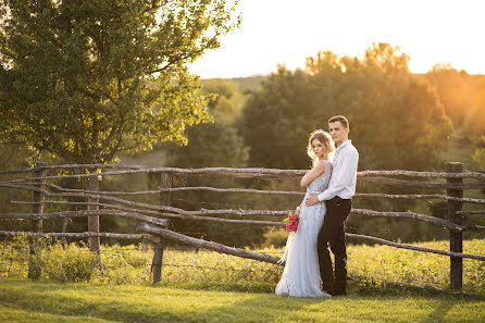 Fotógrafo de casamento Alesya Osipova (osipovphoto). Foto de 11 de outubro 2017