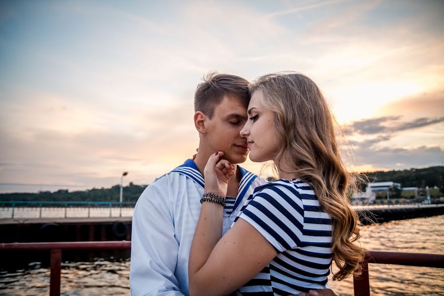 Fotógrafo de casamento Natalya Petrenko (npetrenko). Foto de 13 de abril 2017