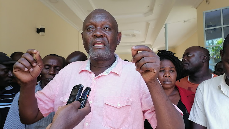 Kisumu County Scrap Metal Association Patron John Onduu addressing the press in kisumu on March 2,2022.