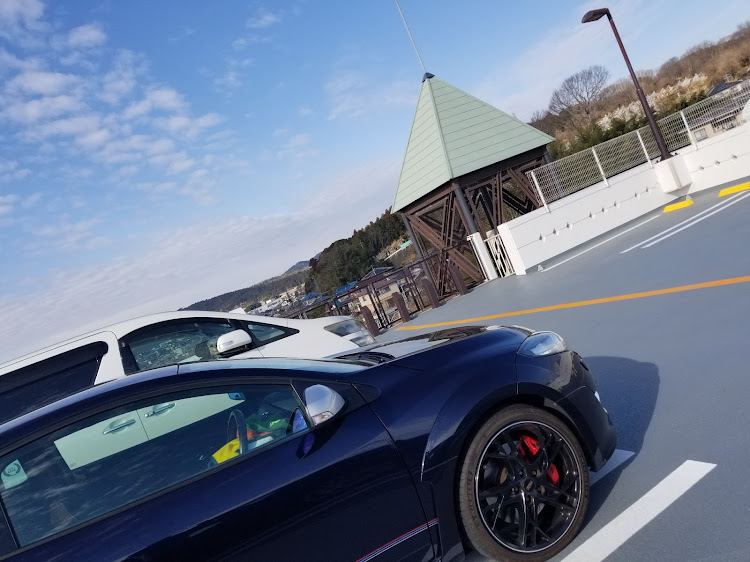 メガーヌ ハッチバックのイルカ池クラブ・ロータスクロカン部・スシローに行ってきた・実家の環境整備・日曜日は仕事進めるに関するカスタム事例の投稿画像1枚目