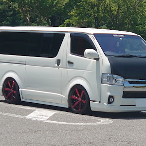 ハイエースバン TRH200V