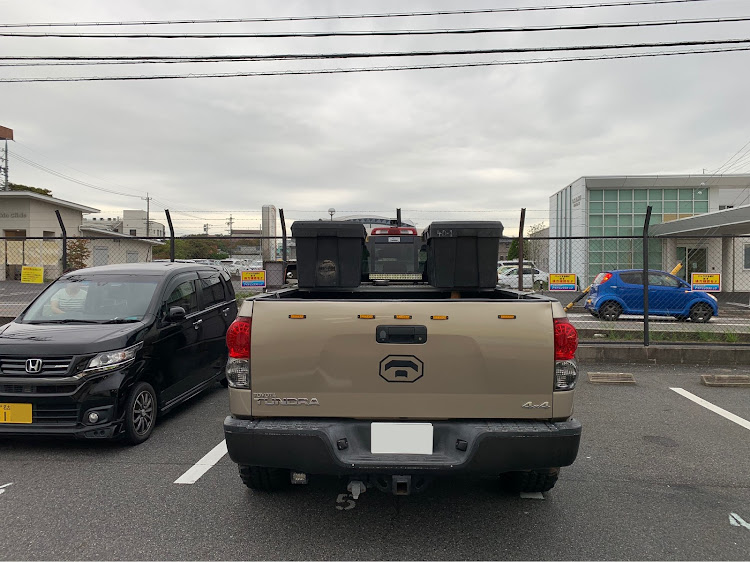 タンドラのホイール交換・荷台・ボックス・いぃんです。自己満足です。に関するカスタム事例の投稿画像3枚目