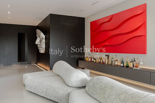 Apartment 4