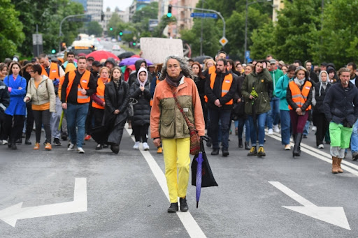 Završen protest u Novom Sadu, građani pozvani sutra u Beograd