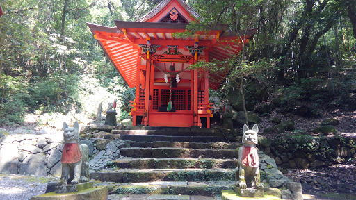 稲荷神社（鹿児島神宮近く）