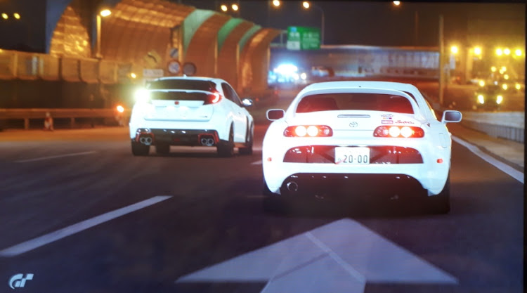ヤハタユウダイさんが投稿した80スープラ・首都高・GTsport・アブフラッグ・リバリーエディタに関するカスタム事例の投稿画像2枚目