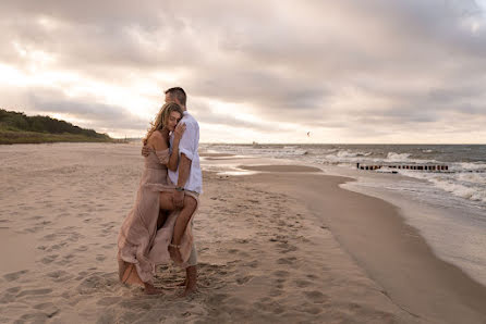 Fotografo di matrimoni Marcin Andelbrat (pieknechwilepl). Foto del 9 gennaio 2022