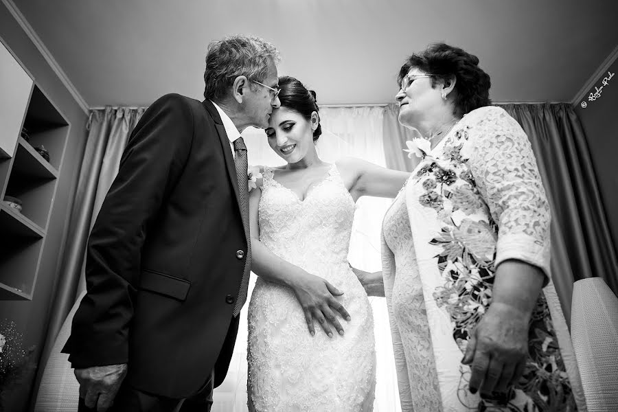 Fotografo di matrimoni Bogdan Preda (lifethrulens). Foto del 18 marzo 2019