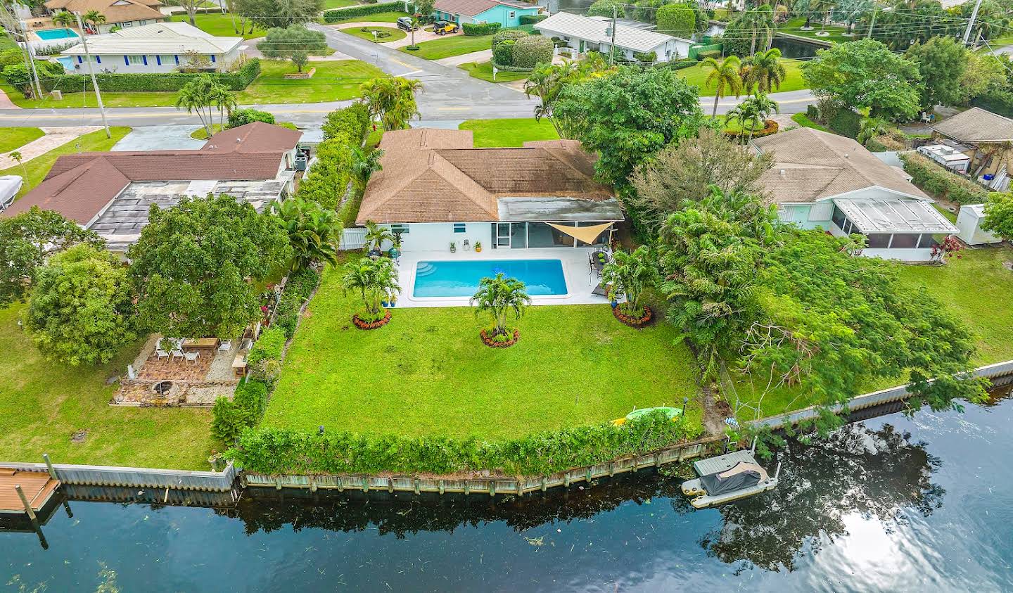 House with pool West Palm Beach