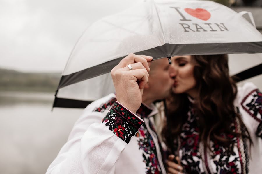 Photographe de mariage Lesya Prodanik (lesyaprodanyk). Photo du 14 août 2019