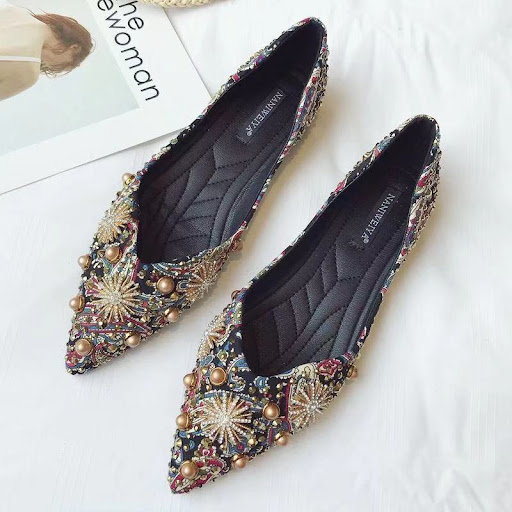 Title 3, Pointed Flat Heel Fashion Embroidered Flat Shoe...