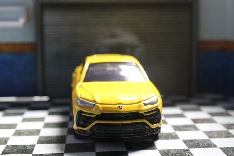 TT クーペのAudi・アウディ・C-HR・audi TT・ランボルギーニウルスに関するカスタム事例の投稿画像2枚目