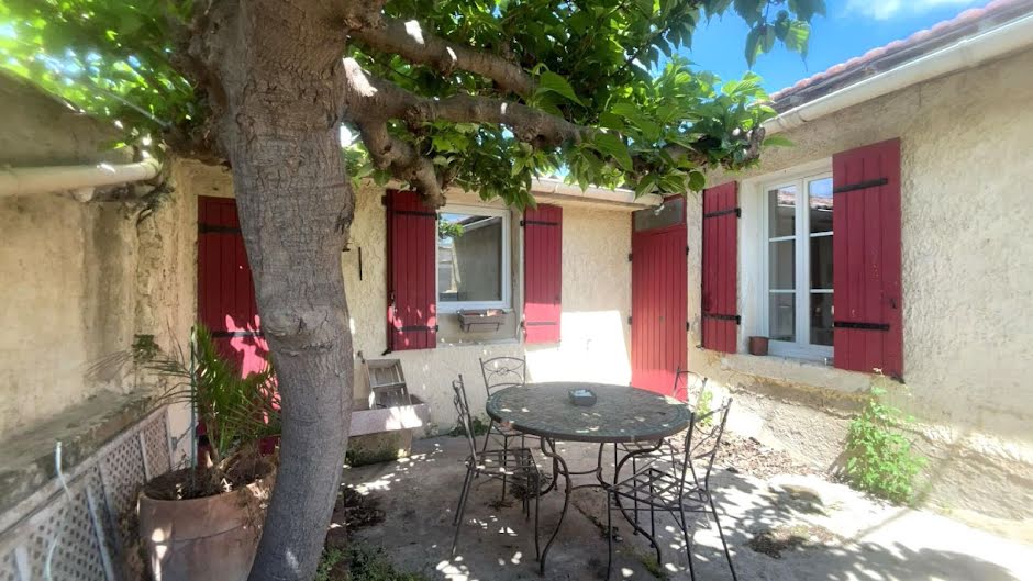 Vente maison 2 pièces 50 m² à Chateaurenard (13160), 131 500 €