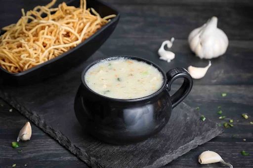 Chicken Cream Garlic Soup