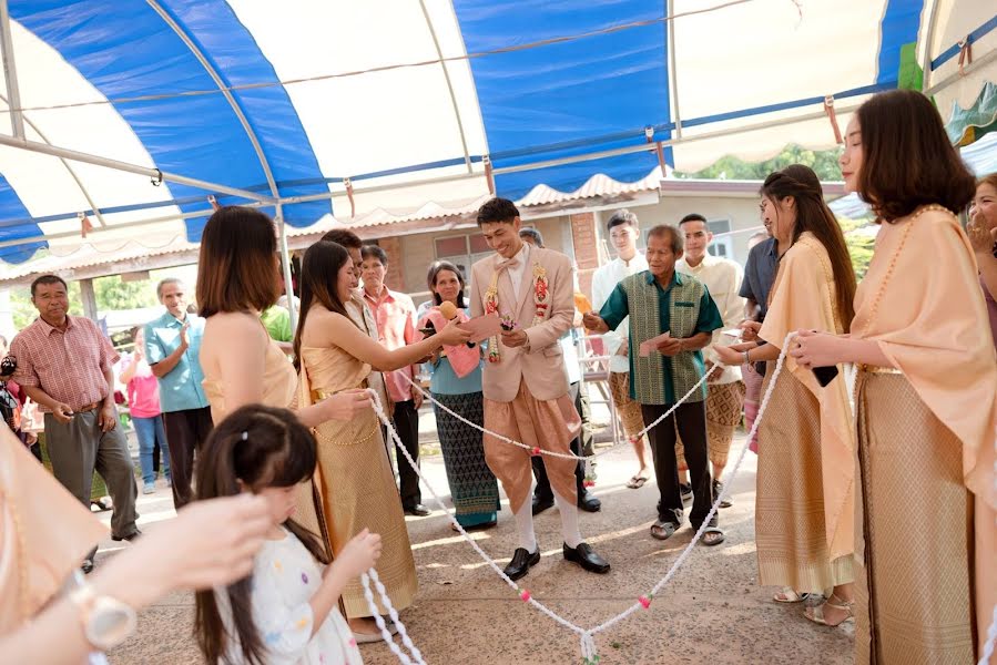 Fotografer pernikahan Chalermwut Poklang (chalermwutfoto). Foto tanggal 8 September 2020