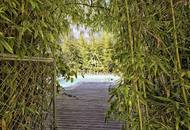 Maison avec piscine et terrasse 1