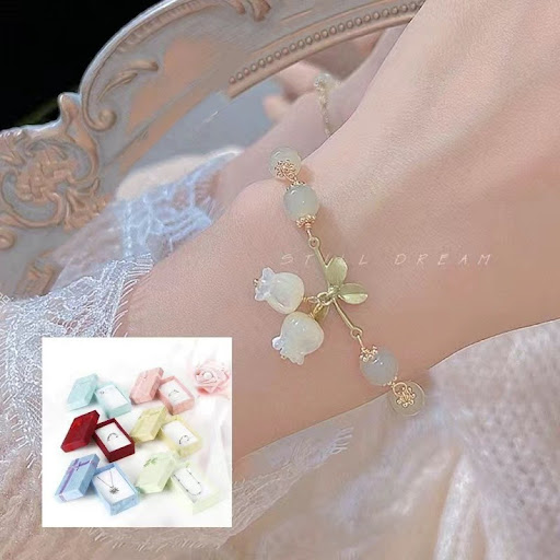 Title 10, Camellia Bracelet for Women Light Luxury Vintag...