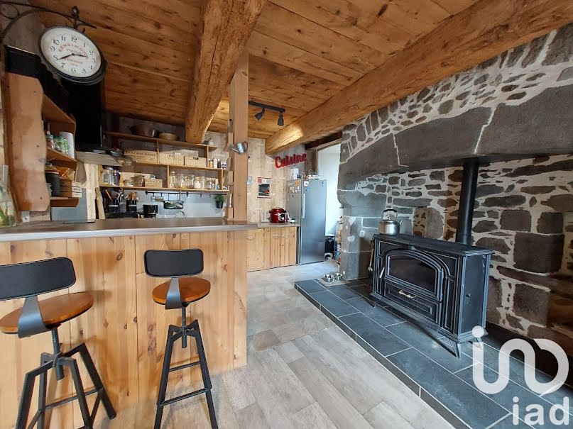 Vente maison 5 pièces 132 m² à Laqueuille (63820), 215 000 €