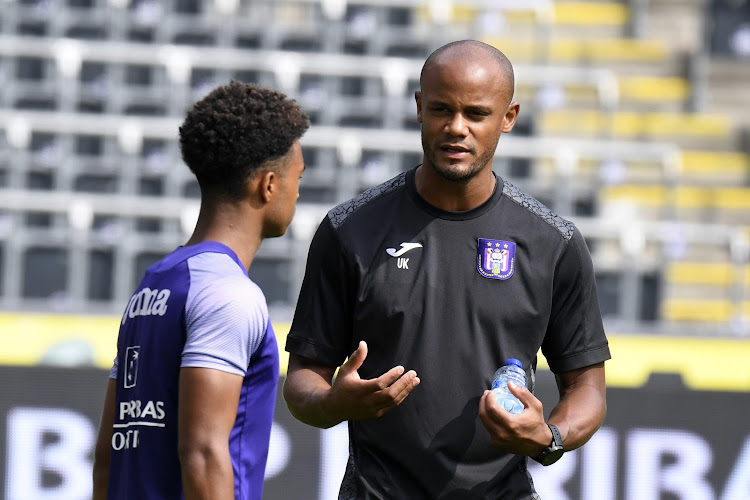 Kompany zou volgende week duchtig kunnen trainen... als hij genoeg spelers zou hebben