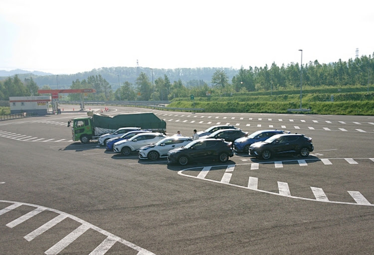 C-HRの北海道・帯広・オフ会・アヒル隊・team9j↑に関するカスタム事例の投稿画像2枚目