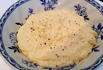 ~ Hubbies Favorite Creamy Grits ~