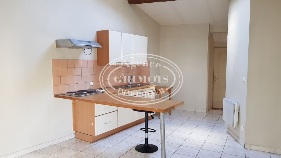 Vente maison  243.5 m² à Lézignan-Corbières (11200), 253 000 €