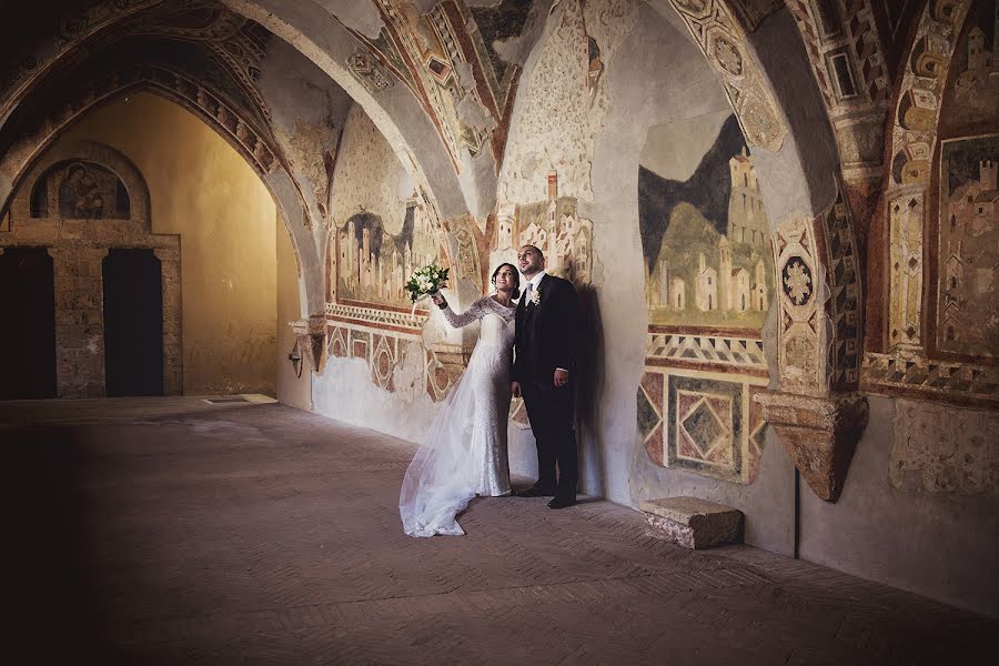 Wedding photographer Antonella Ricciotti (antonellariccio). Photo of 17 January 2017