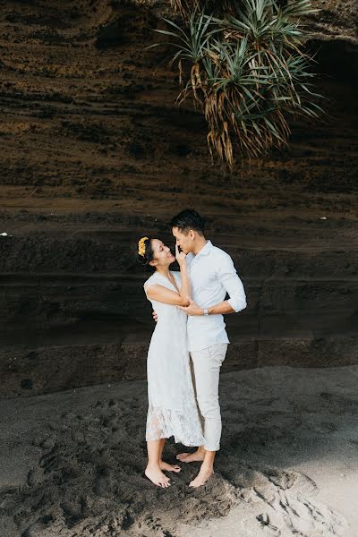 Fotógrafo de casamento Wayan Parmana (agraphotobali). Foto de 30 de julho 2020