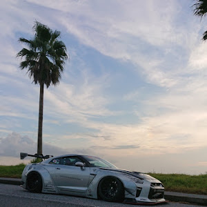 NISSAN GT-R R35