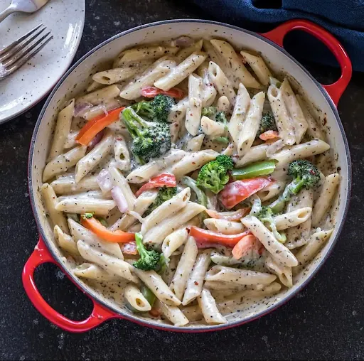 Veg Penne Alfredo