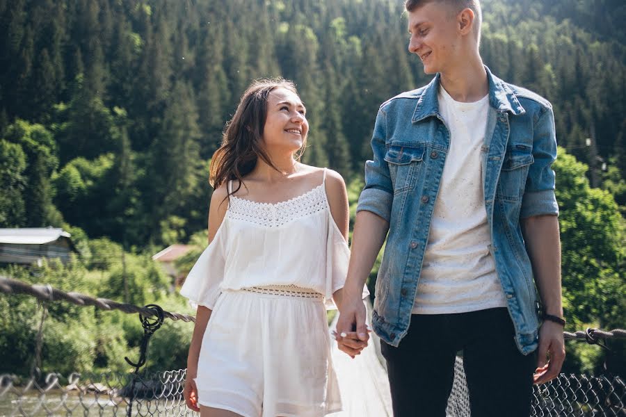 Fotografo di matrimoni Oksana Bilichenko (bili4enko). Foto del 15 gennaio 2019