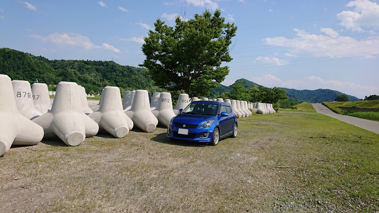 スイフトRSの新潟・真横同盟・車写活・放浪記に関するカスタム事例の投稿画像2枚目