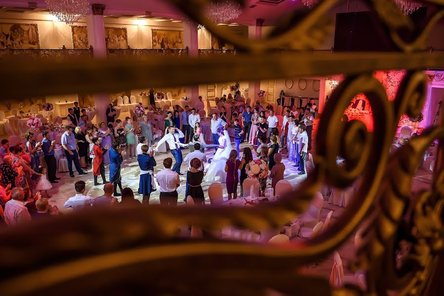 Fotógrafo de bodas Ruslan Rakhmanov (russobish). Foto del 14 de julio 2017