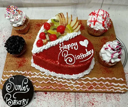 Red Velvet Heart Fruit Cake With 4 Pack Cupcake [Serves 4]