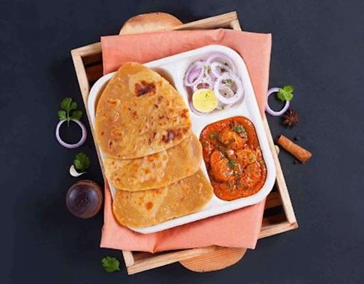 Smoked Butter Chicken And Paratha Lunchbox