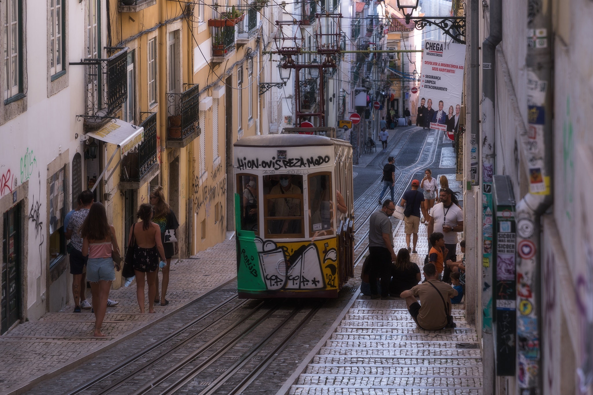 Lisbona's street di emanuela_grandi