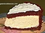 Red Velvet Cake with Cream Cheese Filling was pinched from <a href="http://www.hugsandcookiesxoxo.com/2013/08/red-velvet-cheesecake.html" target="_blank">www.hugsandcookiesxoxo.com.</a>
