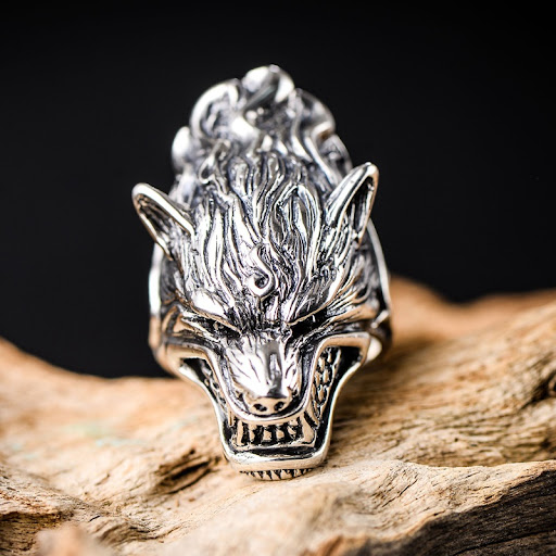 Title 5, 925 Sterling zilveren herenring met ruwe wolfsk...