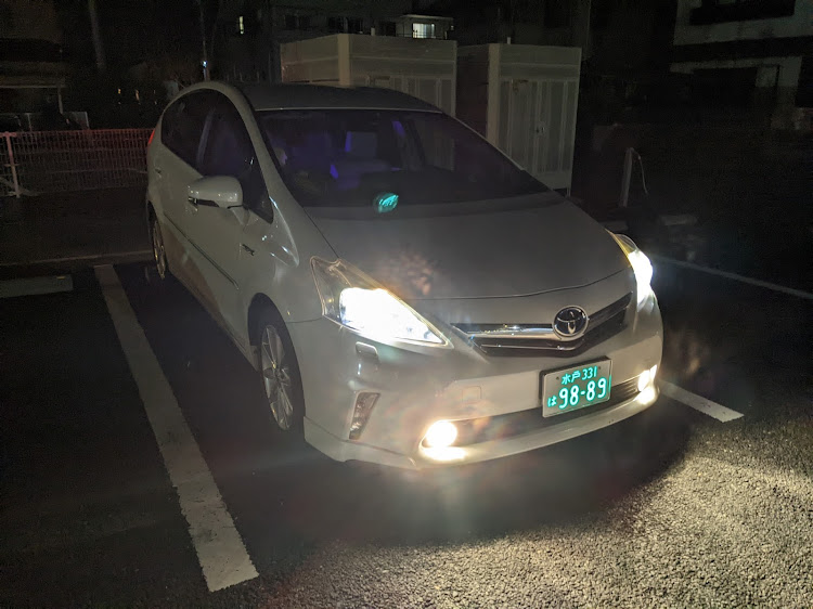 プリウスのプリウスα・運転下手くそです。・バック駐車練習中・バック駐車苦手に関するカスタム事例の投稿画像1枚目