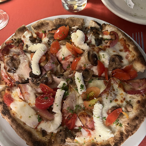 Gluten-Free Pizza at Gioia Eat