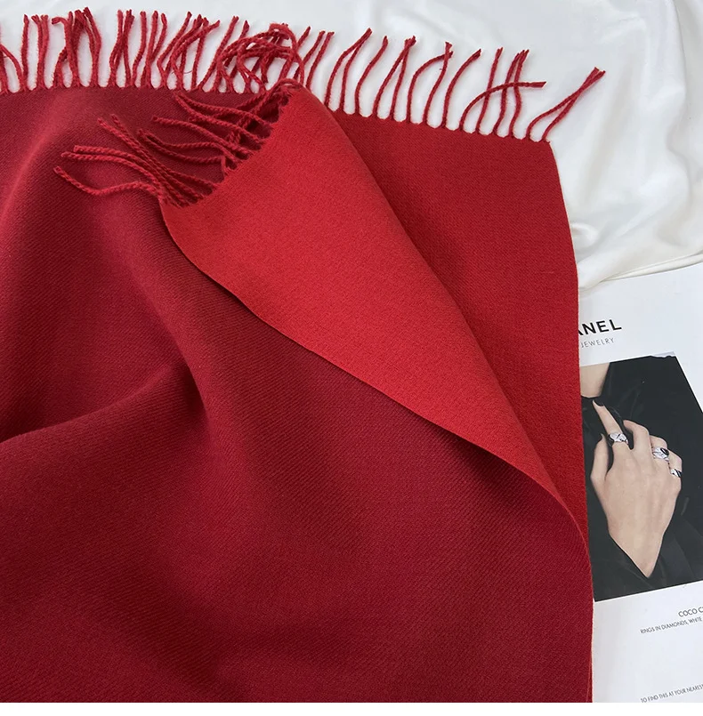 Nouvelle écharpe automne et hiver couleur populaire correspondant écharpe en cachemire pour les femmes