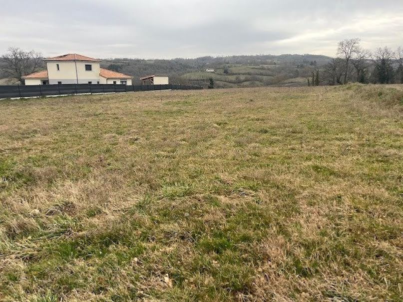 Vente terrain  1134 m² à Pontaumur (63380), 27 500 €