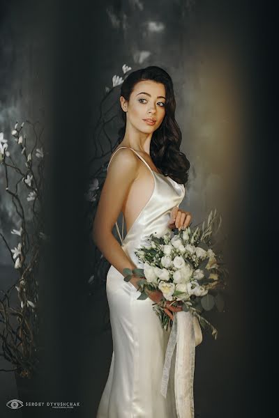 Fotógrafo de casamento Sergey Divuschak (serzh). Foto de 19 de março 2018