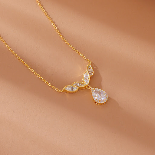 Title 5, Light Luxury Fishtail Pendant Necklace for Wome...
