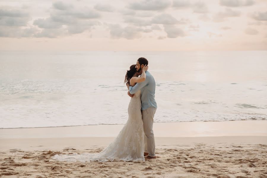 Fotógrafo de casamento Serg Lim (serglim). Foto de 3 de fevereiro 2020