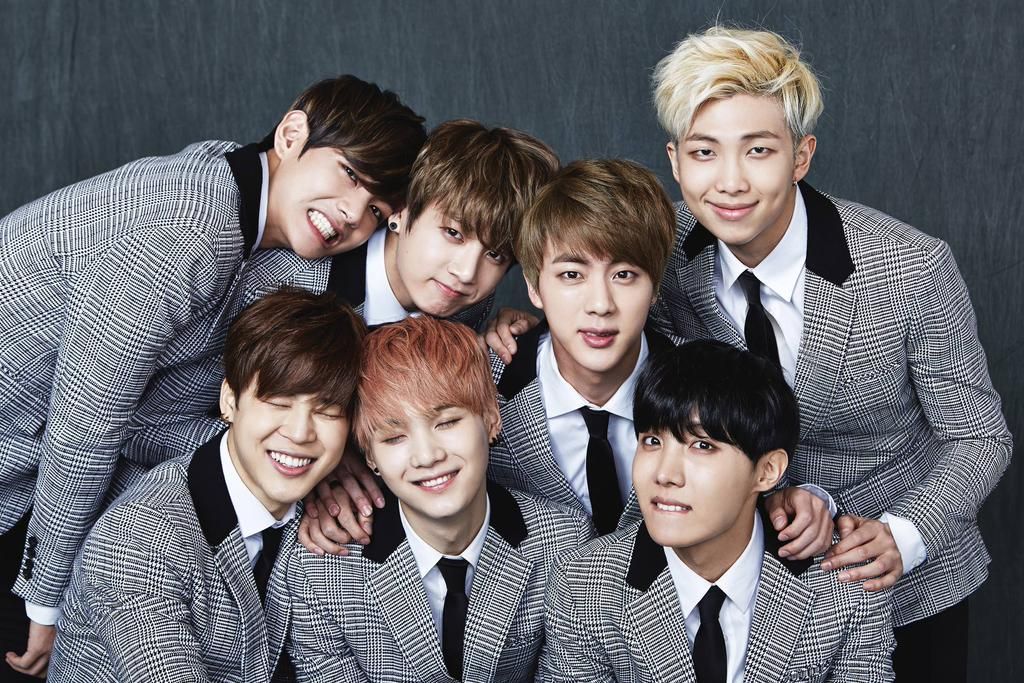 Портретные фотографий BTS FESTA за все 9 лет