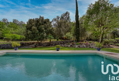 House with pool and terrace 3